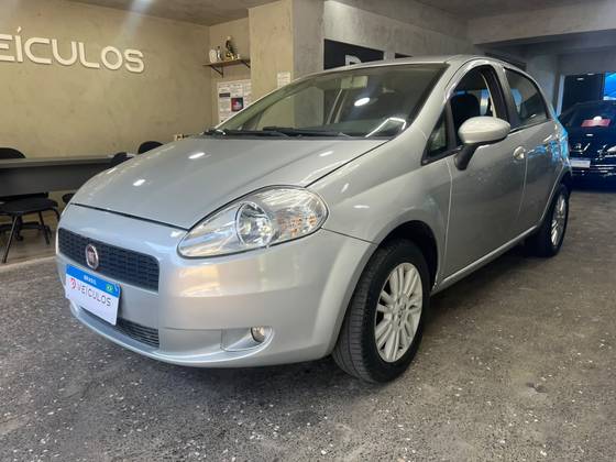 FIAT PUNTO 1.4 ATTRACTIVE 8V FLEX 4P MANUAL FIAT PUNTO 1.4 ATTRACTIVE 8V FLEX 4P MANUAL